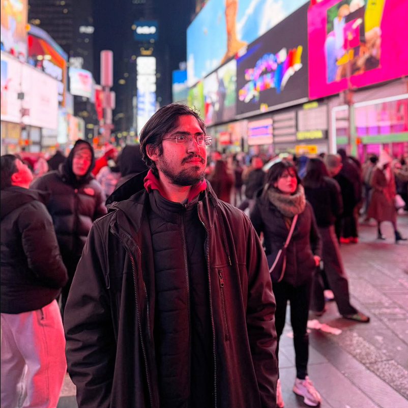 Midnight crowds in Times Square